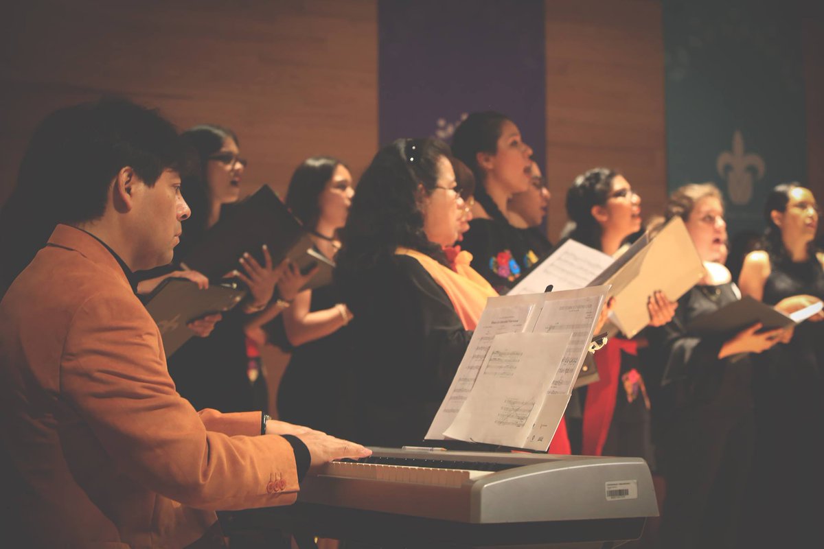 ¡La tercera edición del Festival de Coros fue todo un éxito! 
Agradecemos a los más de 250 participantes de las 5 regiones universitarias por compartirnos un poco de su gran talento durante los 4 días de festival.

¡Felicidades a los ganadores y nos vemos en el 2019!

#CorosUV