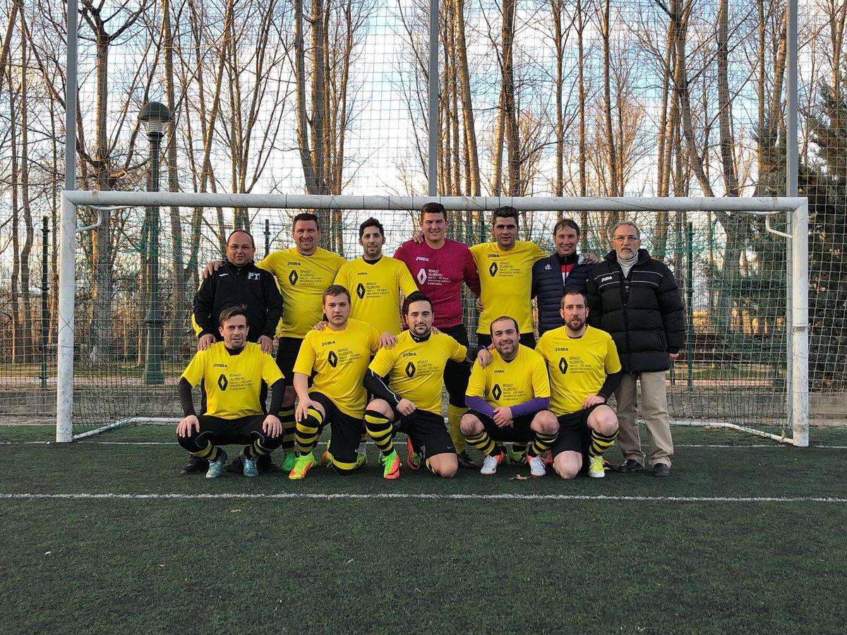 AJTorresReg's tweet photo. Hasta siempre equipazo 😢

🏆🥇AUPA POLI TEAM 🥇🏆

❤️💛💜💛💜💛💜💛💜❤️ https://t.co/GaSgNGGF8A