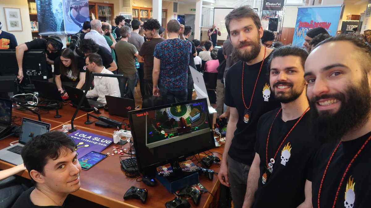 OctolabGames's tweet photo. Last saturday we came back to #Bologna to attend "#Svilupparty 2018", a conference dedicated to game developers in which we had the chance to show #MicroMayhem to other devs as well as fellow pc gamers. #indiegames https://t.co/tImWK9tAHS