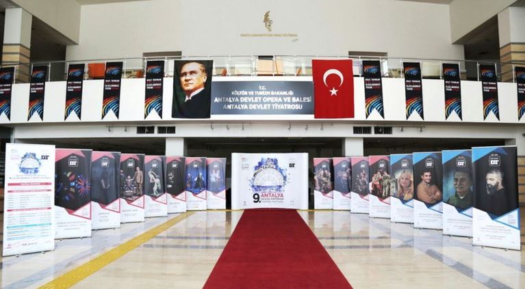 HaberMaki's tweet photo. Antalya’da tiyatro coşkusu https://t.co/32D7KQ5kGW https://t.co/S5kRQWAF6U