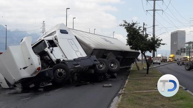 telediariomty's tweet photo. #PRECAUCIÓN ⚠

Tráiler vuelca en Antonio L. Rodríguez y provoca cierre vial

➡ https://t.co/LSPVTHtJV2 https://t.co/B6G4RCkBWn