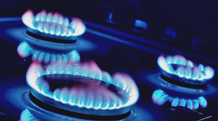 labrujula24's tweet photo. La Justicia ordenó suspender los cortes en el suministro de gas por falta de pago https://t.co/WVxtrlKZq3 https://t.co/EmTRNrRFNu
