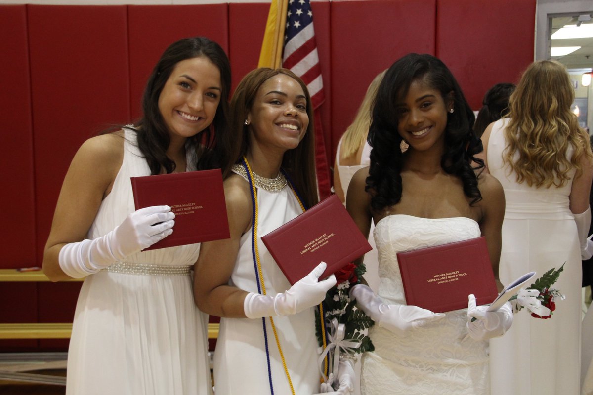 McAuleyMacs's tweet photo. We are Mighty proud of the Mother McAuley Class of 2018! View more photos from yesterday's graduation here: https://t.co/32nSBFRbFL #Macs2018 #MightyProud https://t.co/1o2X64OkCt