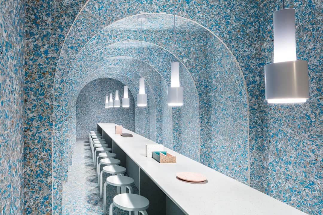 recyclingissexy's tweet photo. Check out this amazing #zerowaste bistro! The walls are made of recycled tetrapak (polycoated paper). @Trashis4Tossers @Rewall @JUSTisbetter https://t.co/XQbkGYy0Dw https://t.co/sWJVntrpU6
