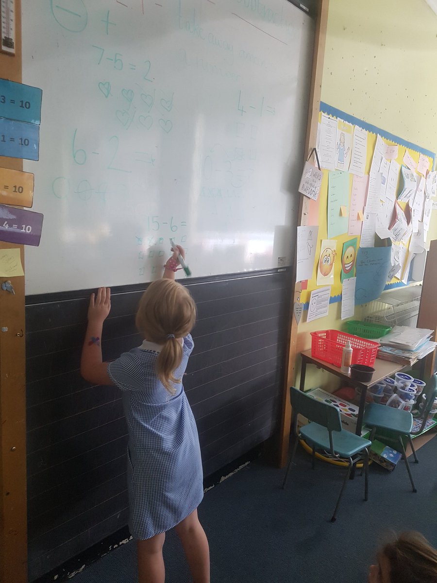 OLRprimary's tweet image. P2 were working on their concept of place value today! P1 were continuing to work on subtraction. #stations #busyclassroom #compositeclass #maths #activemaths