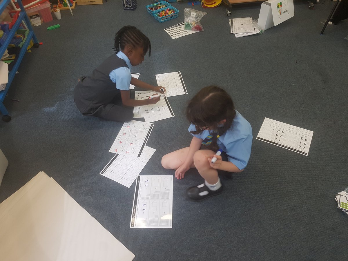 OLRprimary's tweet image. P2 were working on their concept of place value today! P1 were continuing to work on subtraction. #stations #busyclassroom #compositeclass #maths #activemaths