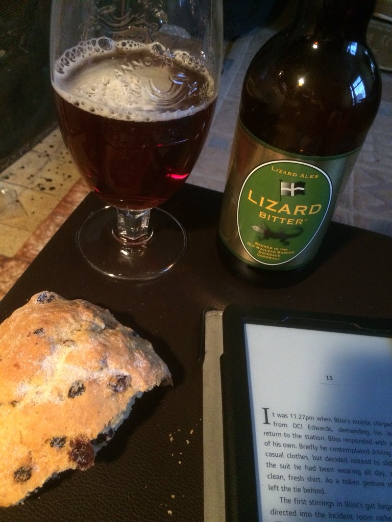 yvonnembee's tweet photo. #kindle #heavycake #lizardbitter thatβs me sorted for a coupled hours #amreading βIf Fear Winsβ by @TonyJForder for #blogtour by @sarahhardy681 @Bloodhoundbook ππππΊ https://t.co/kW22swdDlA