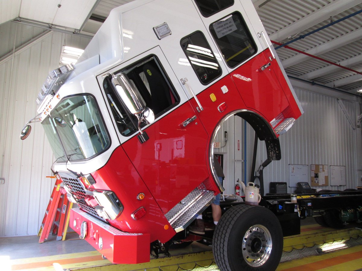 PFDTonySneidar's tweet image. New @PhillyFireDept Heavy #Rescue truck coming together @Spartan_ER factory. #PFDLogistics #PFDstrongtogether @PhillyMayor
