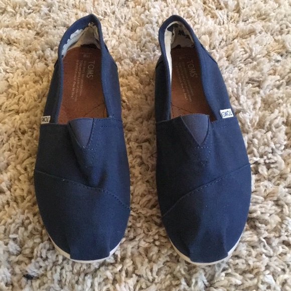 EpiphanyShop's tweet image. So good I had to share! Check out all the items I'm loving on @Poshmarkapp #poshmark #fashion #style #shopmycloset #spiderman2 #aeropostale #toms: bnc.lt/focc/zOyRNZxAQM