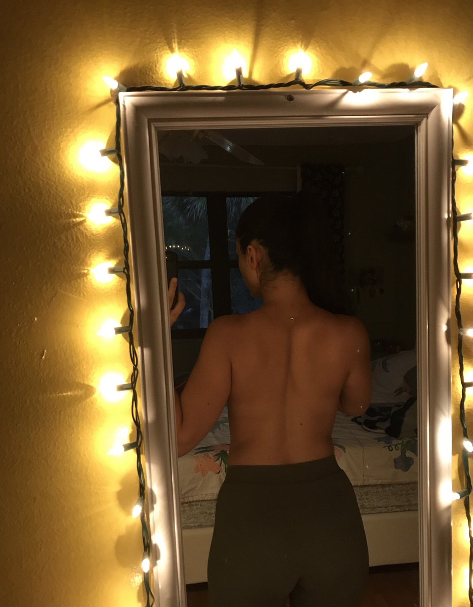 iamteebear's tweet photo. I am so extremely proud of my progress lately. I’ve debated on posting photos I usually keep for my own but f it. The hard work pays!! Still ain’t done yet #lifelongprocess https://t.co/0k5sQfuCyL