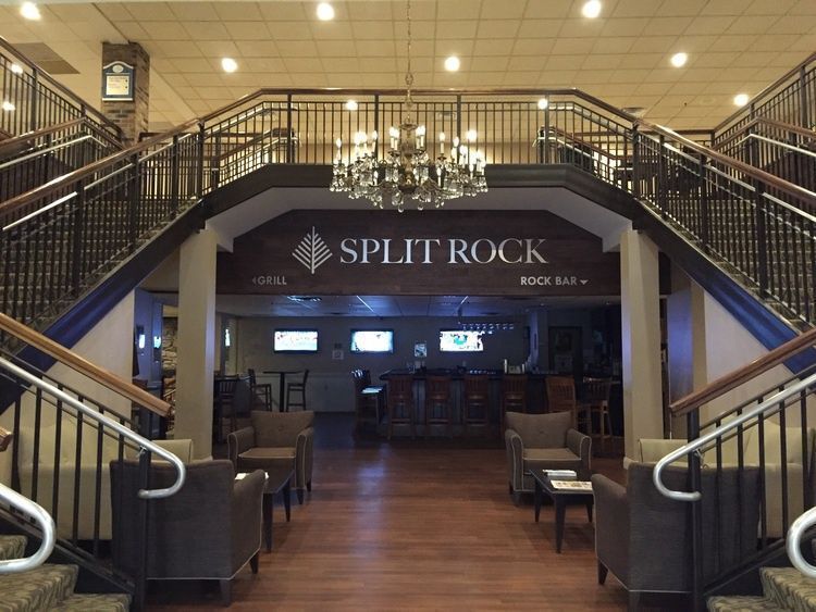 TanayMichele's tweet photo. Our Super Quick Staycation-Split Rock Resort https://t.co/1ZMuzVzOdx
#familytravel #travelblogger #mommyblogger #nycblogger #splitrockresort @VisitPoconos @splitrockresort #TravelTuesday https://t.co/XbchuyA9Iw