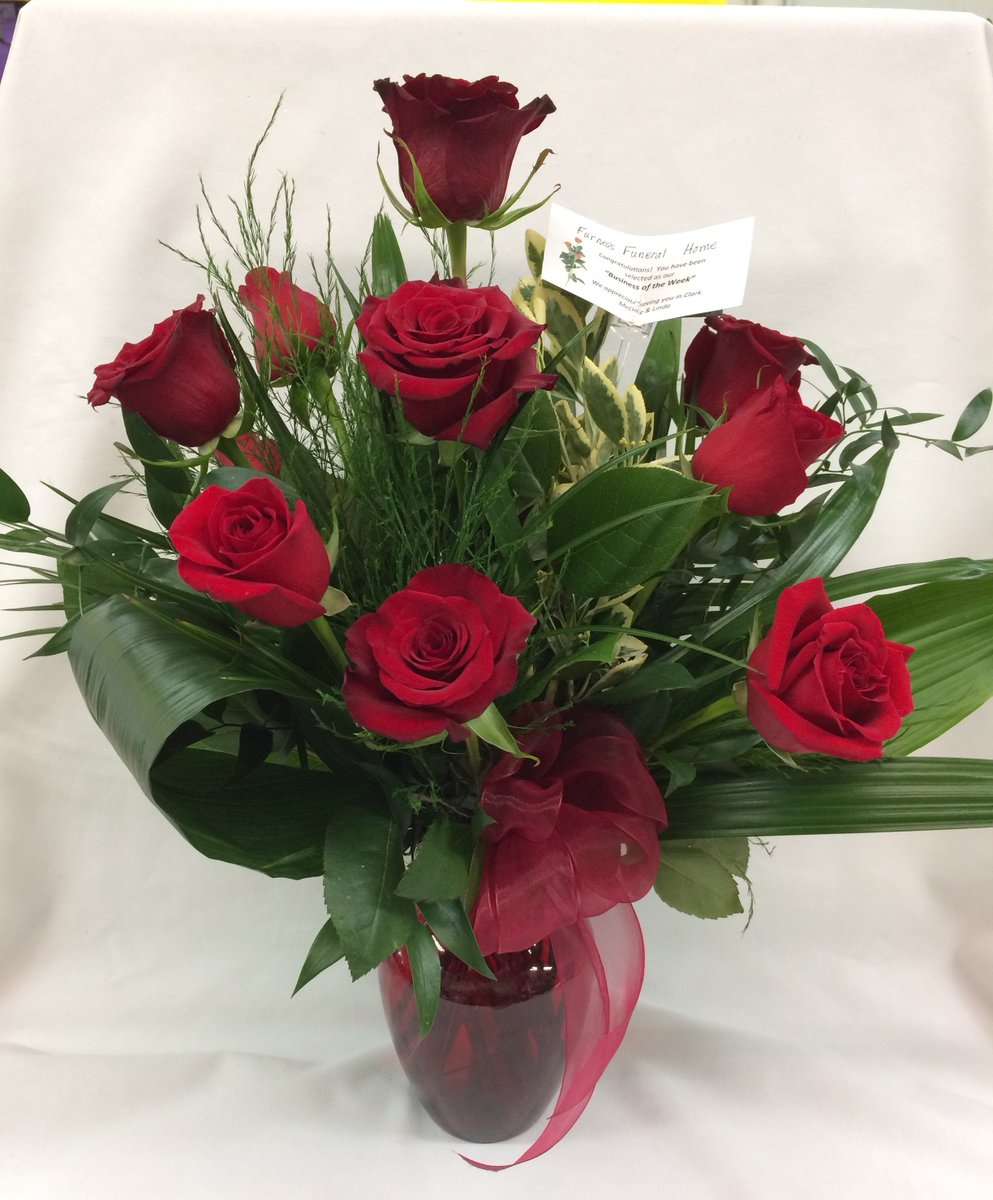 clarkflower's tweet photo. Congratulations to Furness Funeral Home, our Business of the Week! We appreciate your business in Clark! 🌹#businessoftheweek #clarksd https://t.co/SVNX6IXg9Z