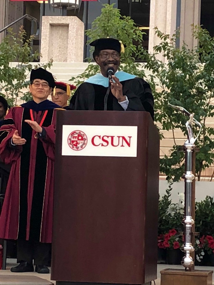 csunorthridge's tweet photo. I think we saved the best Commencement ceremony for last! #csungrad18 https://t.co/KGixPtbUMz