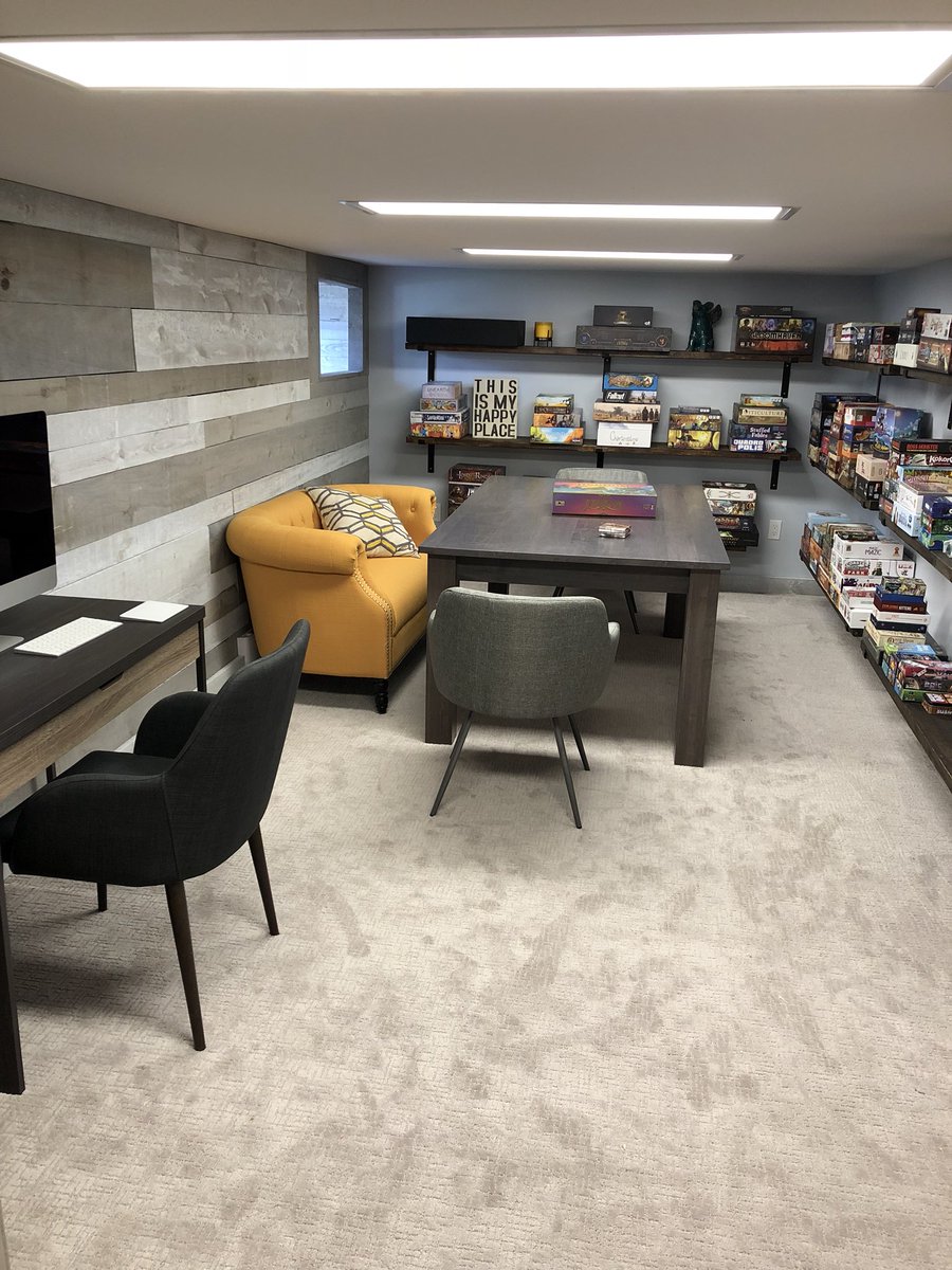 travisnwilkins's tweet photo. That feeling you get when you come home and your new #gamesroom is furnished. https://t.co/vrCpzXEL6F