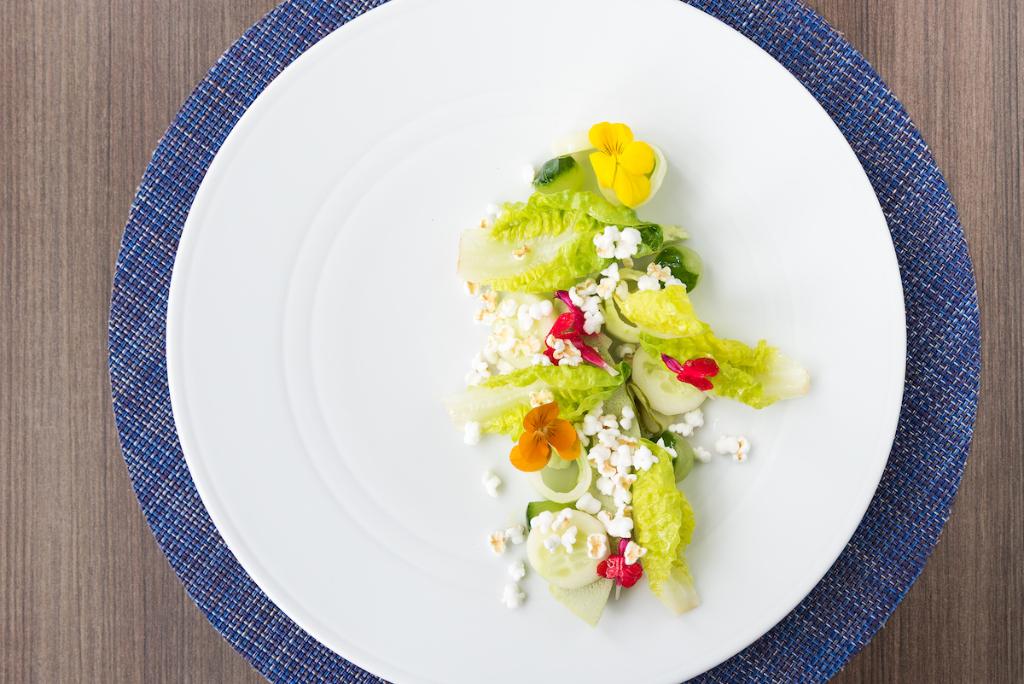 Spring salads we're ordering <a href="/BarneysNY/">Barneys New York</a> <a href="/lhchicago/">LondonHouse Chicago</a> <a href="/sienatavern/">Siena Tavern</a> <a href="/primeprovisions/">Prime & Provisions</a> + more: bit.ly/2LkPgcA #NationalSaladMonth