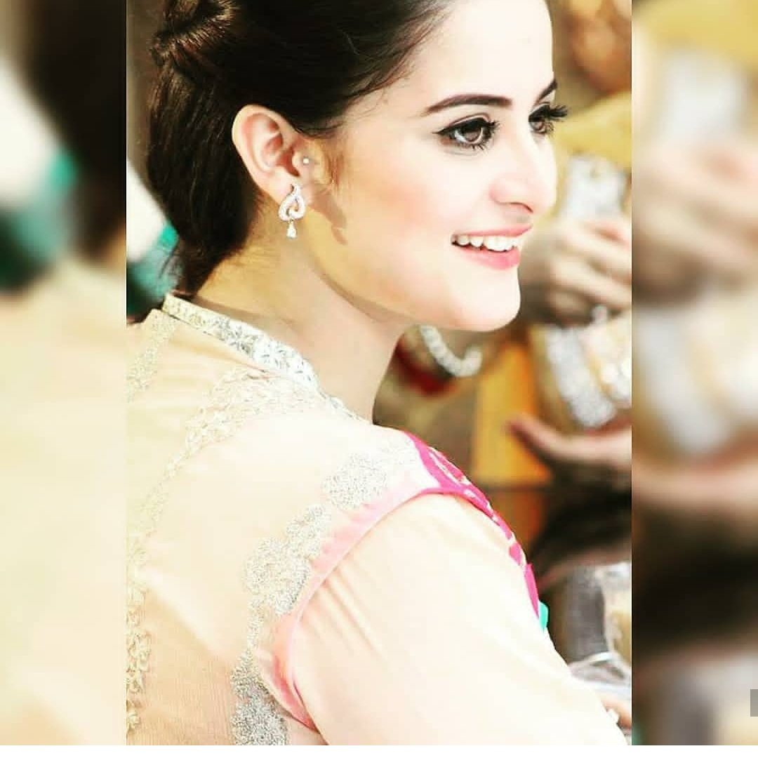 Malihaarain's tweet photo. Jinke jane sy jaan jati thi 
Unka jana bhi hum ne dekha hai🤔 https://t.co/LrnuDG5pdI
