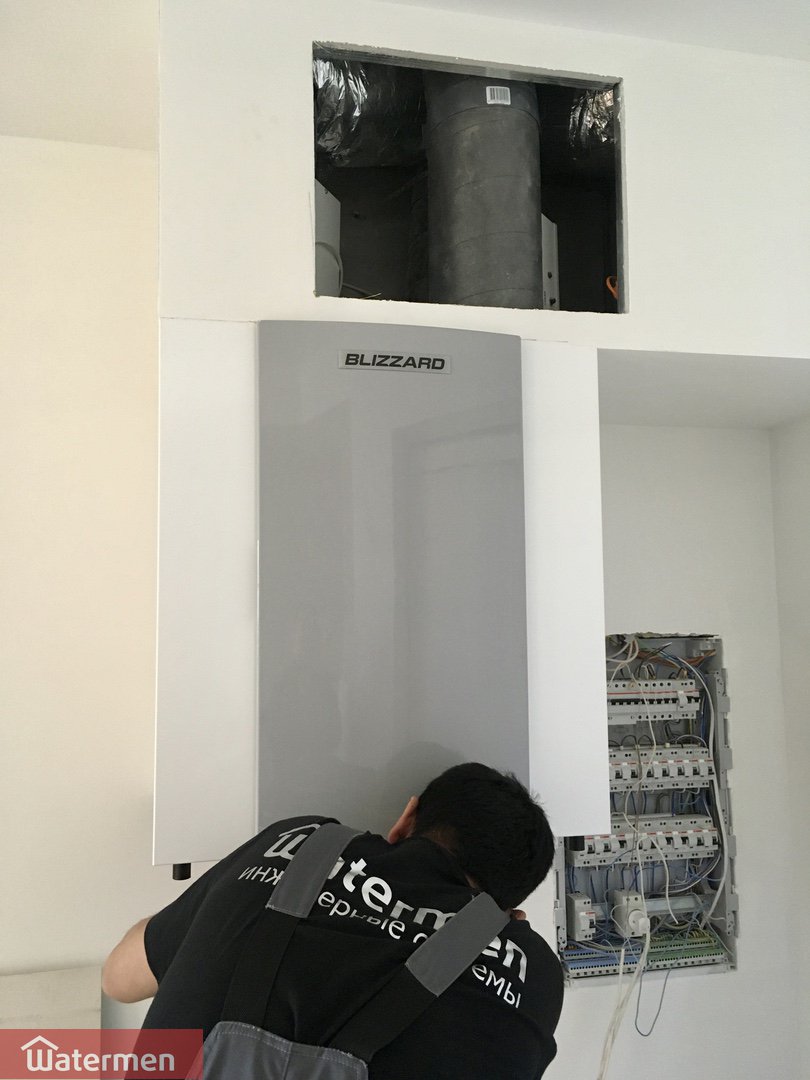 WatermenCompany's tweet photo. Приточно-вытяжная вентиляция с рекуперацией тепла в квартире 150 м2.
Решетки - щелевые Madel Look
Eстановка - Blizzard Lufttechnik 150 klasse re300
Отпуск потолков - 10 см. https://t.co/fDuoOFLZxS
#blizzard-lufttechnik #вентиляциясрекуперациейтепла #вентиляциявквартире #watermen https://t.co/nR8BiiOJjw