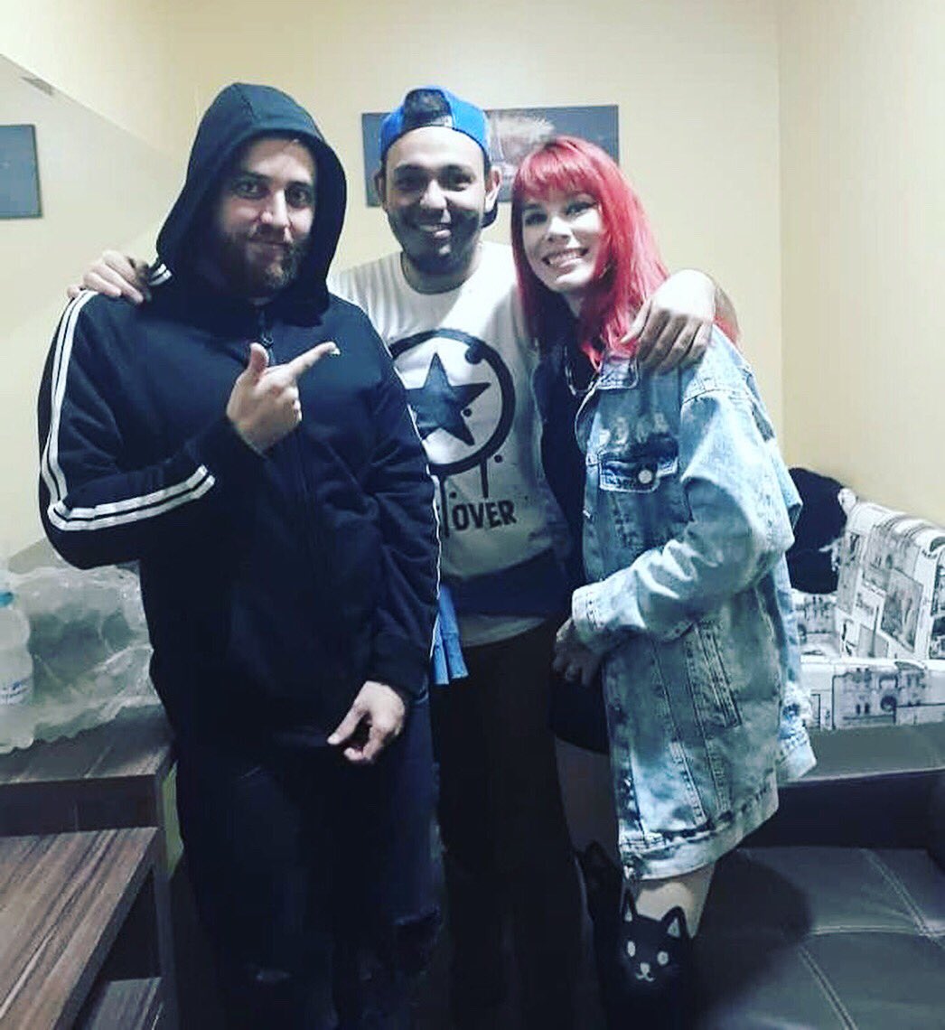 moveover_rock's tweet photo. Que fim de semana incrível! 🎶👏 Obrigado Viela Paris Birigui e Villa Blues Botucatu pelo carinho e energia!!! ♥️ Mais um fim de semana lindo que entrou pra nossa história! #MOVEOVER #Tour https://t.co/nUjthR53mS