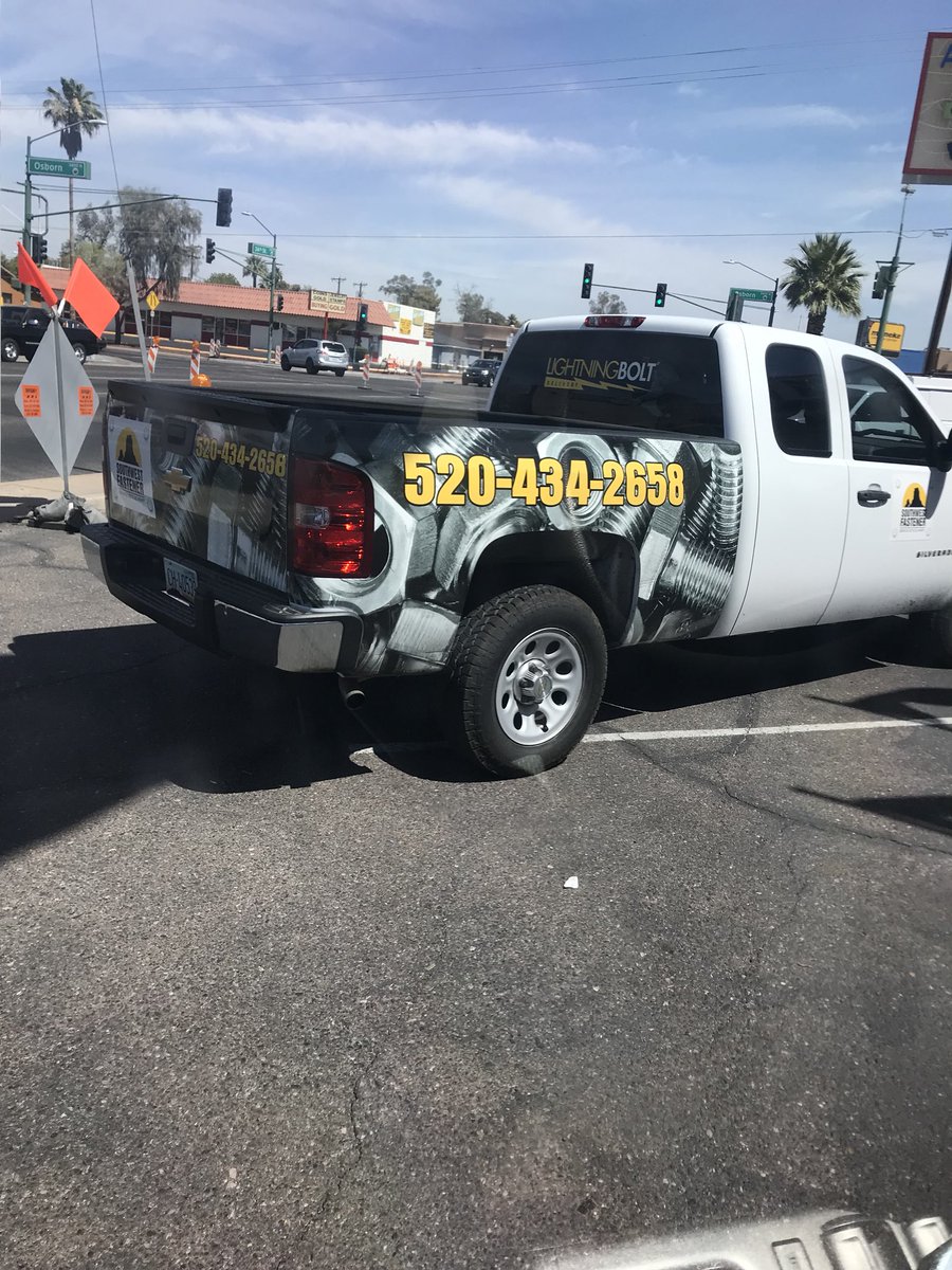 Nice_Park_Job's tweet image. Couldn’t get out of the parking lot because of this numbnuts and the one behind me. #badparking