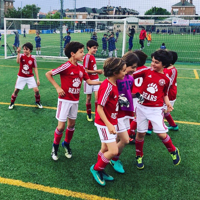 Nuestros Bears 🐻 de G3 disfrutaron a lo grande en su partido amistoso en Majadahonda 👏👏👏👏👏