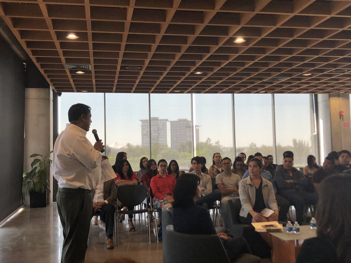Saic17_18's tweet photo. 2ª pregunta que ahora responde @salvadorcosio1 “¿Qué estrategia de seguridad proponen para reducir los indicadores delictivos que se ha vuelto una problemática transversal en todos los municipios del estado?” https://t.co/zouzNdMFly