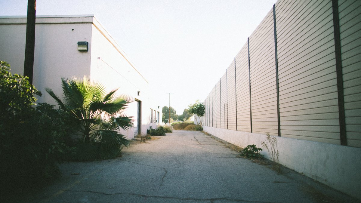 rsilocations's tweet photo. Monday glow
.
.
 #rsilocations #producer #director  #studiosets #onset #actress #film #movies #tv #locationmanager #locationscouting #photography #marketing #cinematography #lafilmmaker #hollywood #filmproduction #filmcrew #cinema #actor #setlife #filmdirector https://t.co/imoJVEJMwc