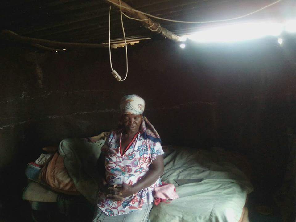 Masweets_Itu's tweet photo. Hi everyone 

Please let's all be part of helping our Mother,  she needs help honestly...  Information is on those pictures. 

Please Help 

#TheDriveOnMetro #TheQueenMzansi #RoyalWedding #DateMyFamily #BabesWodumo #Mampintsha #Uzalo #SkeemSaam #WorldCup https://t.co/X75K7eSP1s