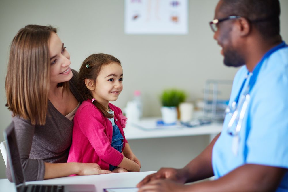 DEThrives's tweet image. Developmental screening is testing to see if a child’s development is on track. The doctor should screen your child at 9, 18, 24 and 30 months, and every year after that. To find a doctor that offers screening, dial 2-1-1 for Help Me Grow. #HelpMeGrow #DevelopmentalScreening