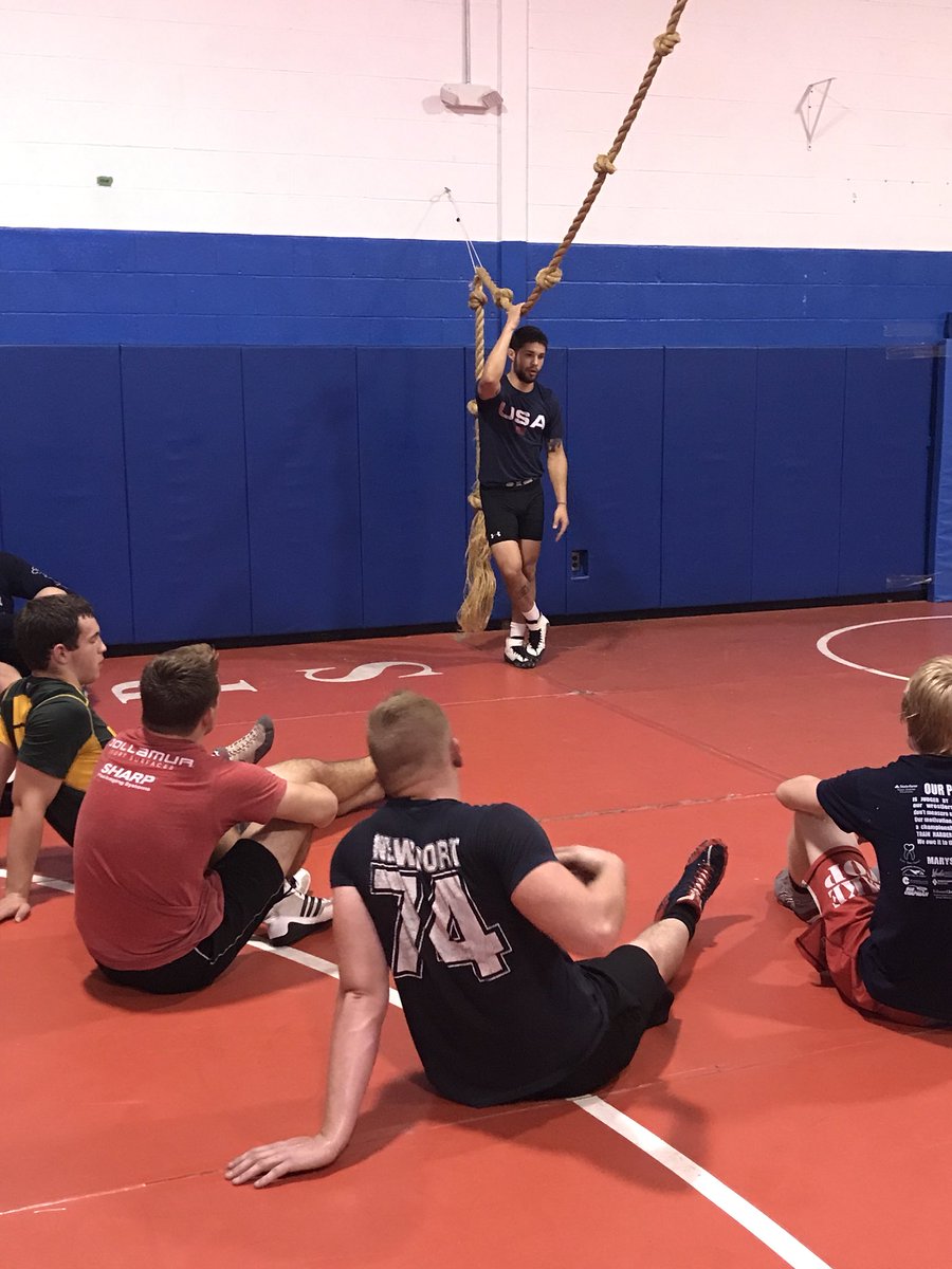 MonarchWrestle's tweet photo. Thanks to @noah_forrider for helping with open mats good luck as you pursue your next goals in the navy! https://t.co/3UvnUxjVEA