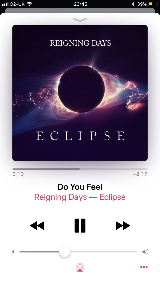 zoemarierowe's tweet photo. One of my absolute favourites ❤️ #ReigningDays https://t.co/eEJJlV1cFO