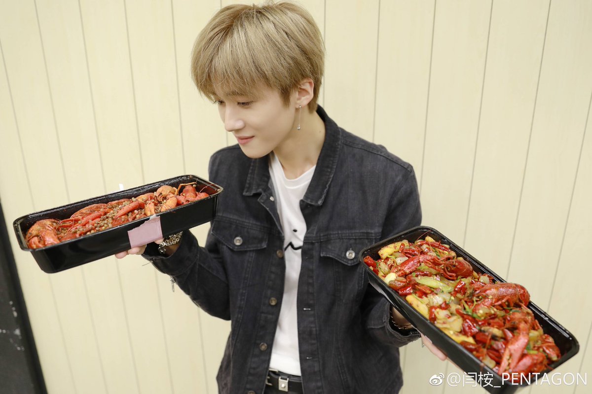 cursedpentagon's tweet photo. come get y'all casserole https://t.co/uj6yHA07vt