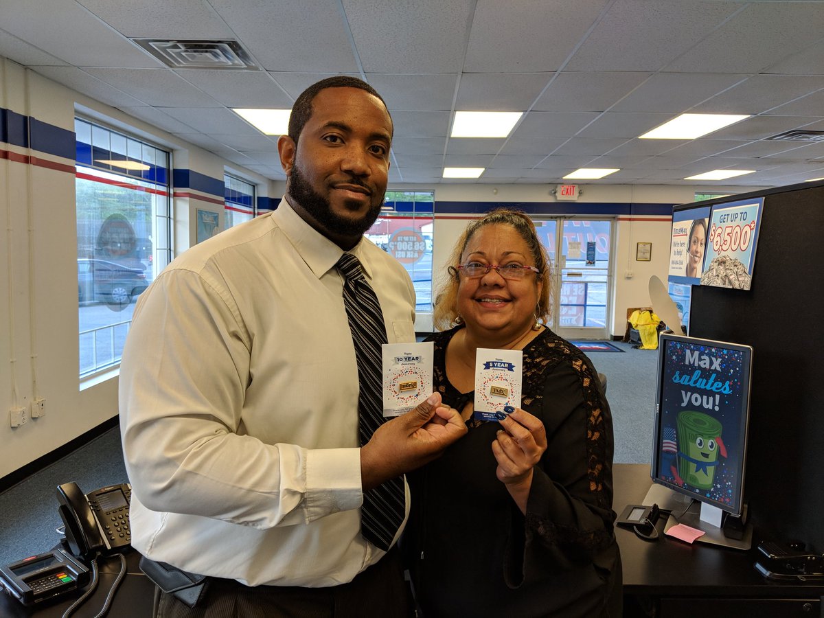 Tenure my friends..  Damien with 10 plus years and Elsa with 5 plus years.. So happy to have you on the D37 team and Rocking it out in Nashville #11
@AngiDukeR11 <a href="/jamesd4tmx/">JamesRVP20</a> <a href="/OBielss/">Gabes</a> <a href="/AndyAngeparis/">Andy</a> <a href="/ted_helgesen/">Ted Helgesen</a> @Csmogs26_2 <a href="/gm_Lain/">JamesLainD51</a> <a href="/JimVaughanTMX/">Jim Vaughan</a>