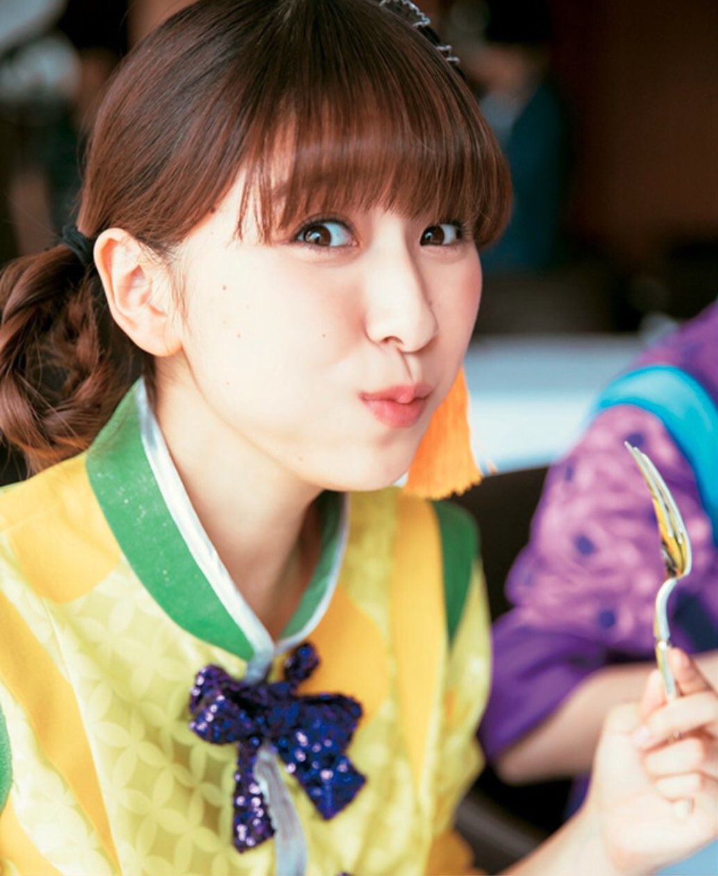 じゃすたま Sur Twitter しおりんの笑一笑ヘア 前髪なしver 出来た イタイよな この髪型で新幹線とかイタイよな でも知らないこれで行く T Co Tdusunef2c Twitter