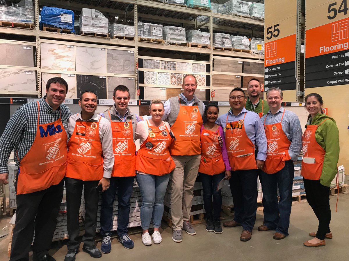 Recognizing two amazing Associates today at Randhurst, IL.