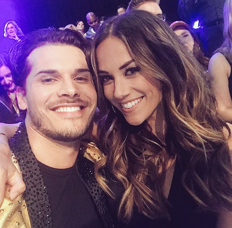 janneth7's tweet photo. OMG #TeamGlamer ๐ญโค๏ธโค๏ธ @Gleb_Savchenko @kramergirl https://t.co/K0TpkvKHvH