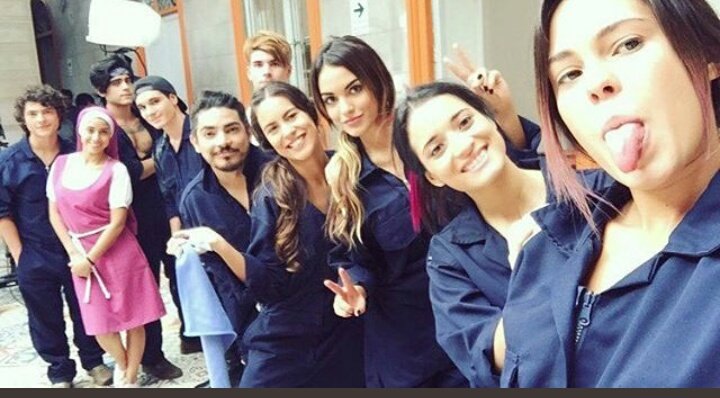DreissiAbraham1's tweet photo. #AmericaQueremosCP2
Por que todos los queremos @Fsolarimusica @XimenaPalominoC @AragonValkiria @CortijoMario @AndresWieseR @AndresLunaBell1 @LilianSchiappa @americatv_peru @ElisaTenaud @ErickElera1 @LucasTorresSF @Franzignago @Christo_Moreno @AbrahamMateo  @americatv_peru https://t.co/0npy4LHd91
