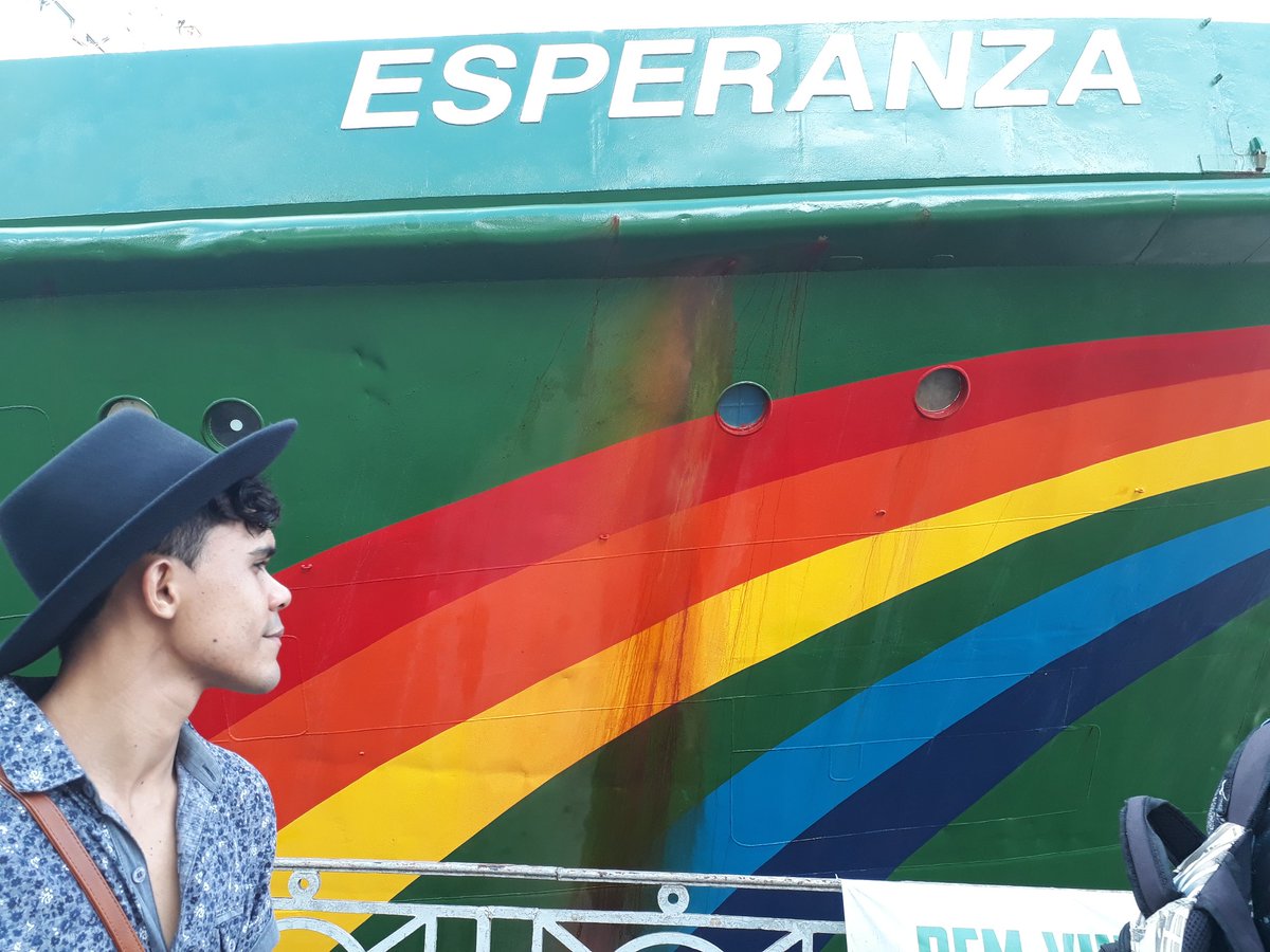 GeandreDaCruz's tweet photo. Ontem foi dia de visitar quem faz a diferença no mundo! O maior barco do Greenpeace estava na Amazônia. #CoraisAmazonicos #SaveTheAmazonReef https://t.co/d6ZLgFupfk