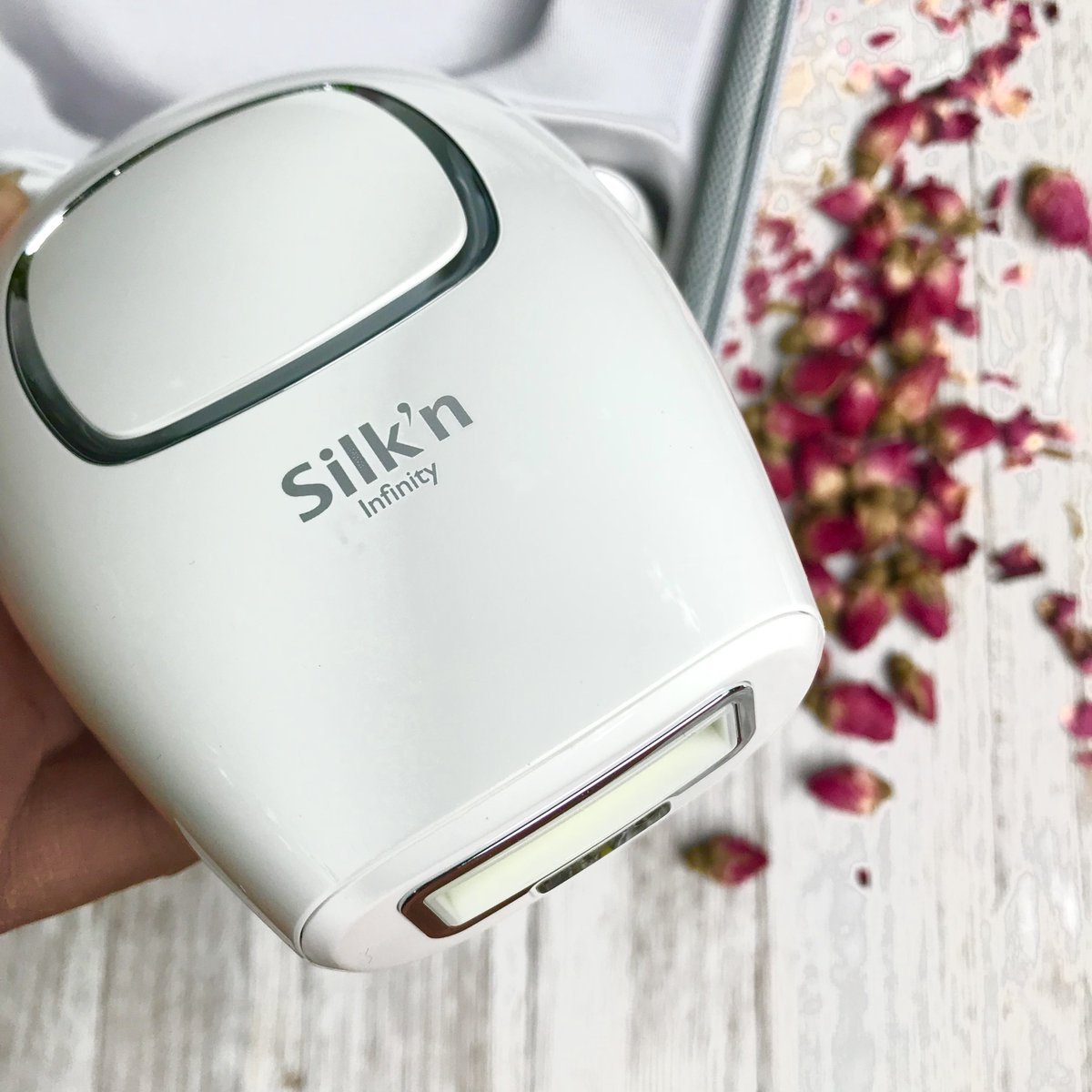 KiwiTheBeauty's tweet photo. Shave Less This Summer with @SilknSolution #InfinitySmooth device. Read more on the blog here >> https://t.co/YNga9NFJ02 #SilknRevolution #ad https://t.co/rvFijgtm32