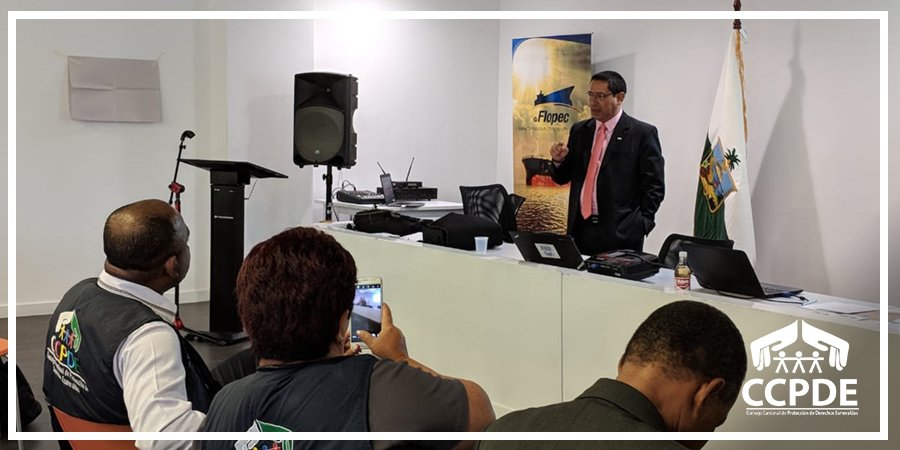 CcpdEsmeraldas's tweet photo. El @CcpdEsmeraldas participó esta tarde de la primera capacitación sobre Protección de la Niñez y Movilidad Humana, facilitado por @ACNURSuramerica, la @DefensaPublicaE y @unicefecuador.  #ProtegemosTusDerechos https://t.co/iak6vG0OUD