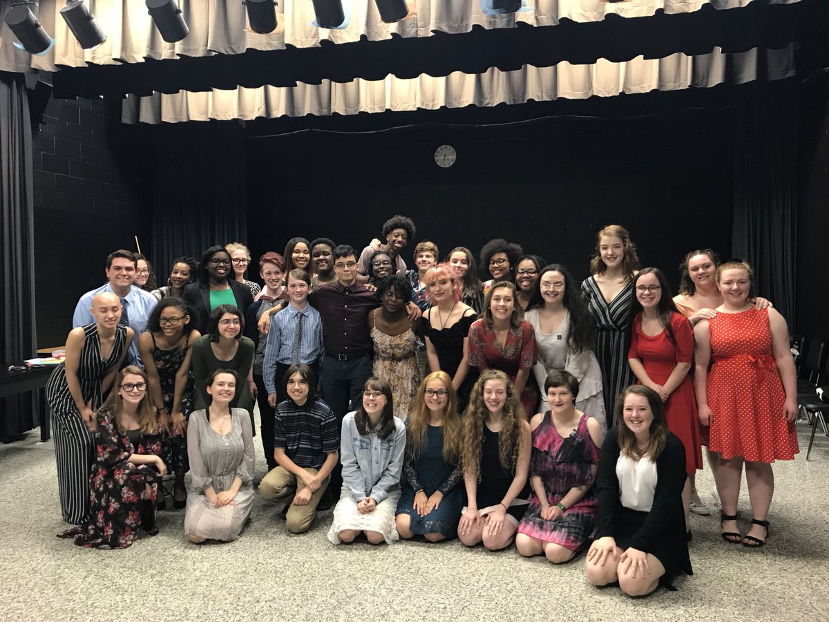 salemhighits's tweet photo. What a lovely night 🎭 Congratulations to the new members and new officers 🎉 https://t.co/qu0W9edhbk