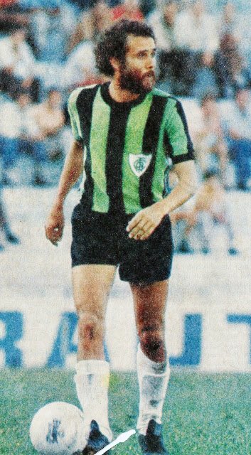 OldFootball11's tweet photo. #Afonsinho #AméricaMG (1975). https://t.co/ypwJuE0nRy