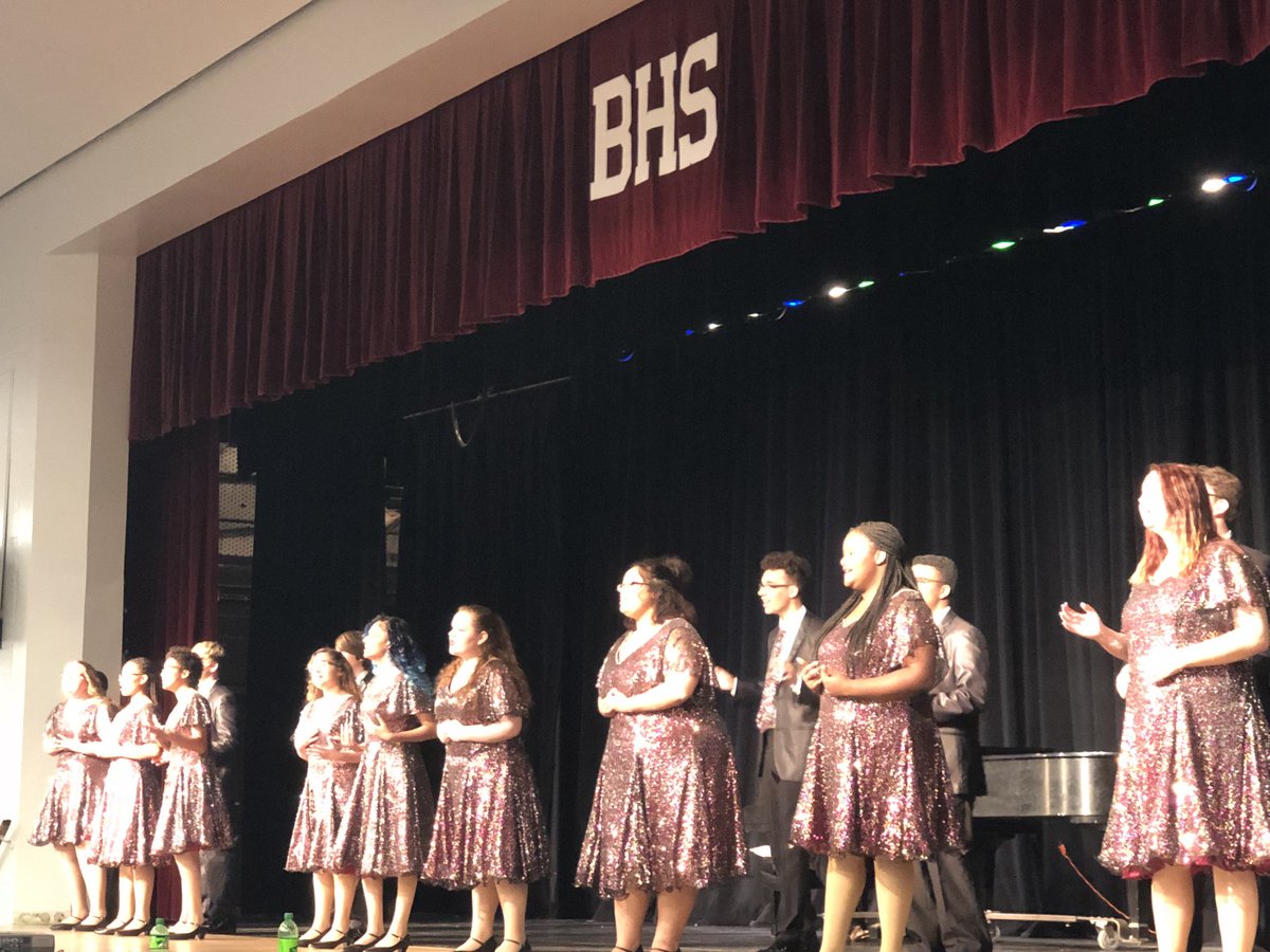 BrandonHSEagles's tweet photo. What a way to start our” Welcome To The Nest “ meeting for our incoming 9th graders! #SoaringToGreatness @SparanoBHS @GlennisPerez3  @Mrs_BWWade @BarbaraFillhart @MclaneSchool @Raiders_Media https://t.co/IMHlwMPOEm
