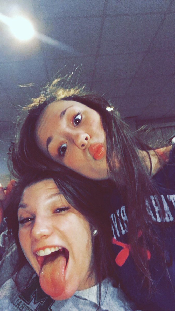 gracedink's tweet photo. happy birthday b❤️❤️❤️hope 16 treats u well:)) can’t wait for more fun times with u, love u @belladesalvo_ https://t.co/0dKrH61cfl