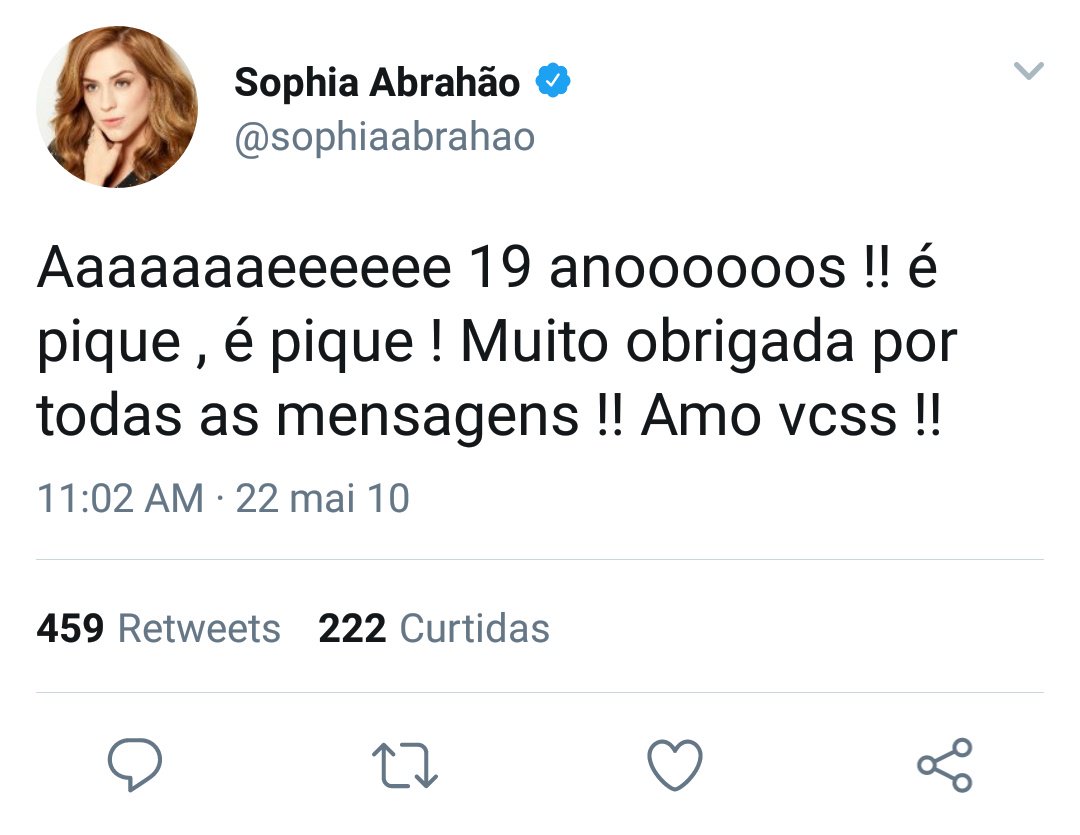 le tweet media