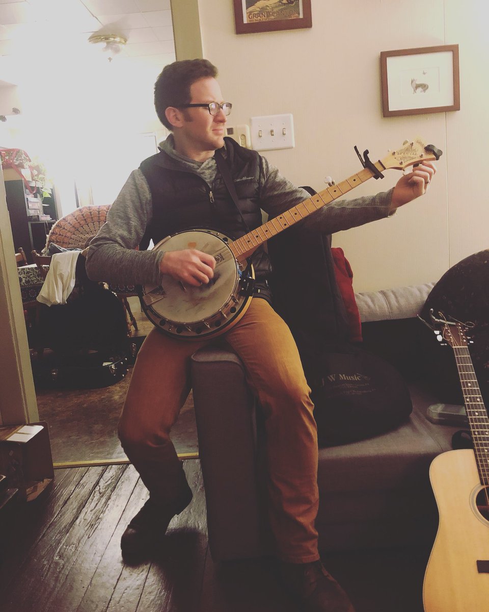 VulcansMusic's tweet photo. Here’s a #mancrushmonday for ya! Our good boy Nick tryna get that tricky banjo in tune. We’ll be practicing this Thursday evening so be sure to tune in for a live stream then! #vulcansmusic #folkmusic #deeringbanjo https://t.co/2iTtH10903