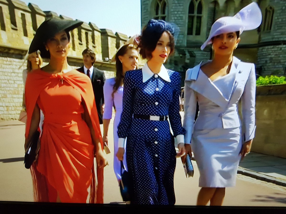 Kevenlaw's tweet photo. @malcolmbarrett Come on @nbc @Sony @abigailspencer has been sent by Royal approval to #saverufus after protecting the #RoyalWedding WE all need a #TimelessSeason3 just #renewtimeless & let lyatt do the restโบ๐โบ #ClockBlockers #ClockblockersUK #NBC #SONY #RiYa #AnnieWersching @Wersching https://t.co/lj8vkTOkYy