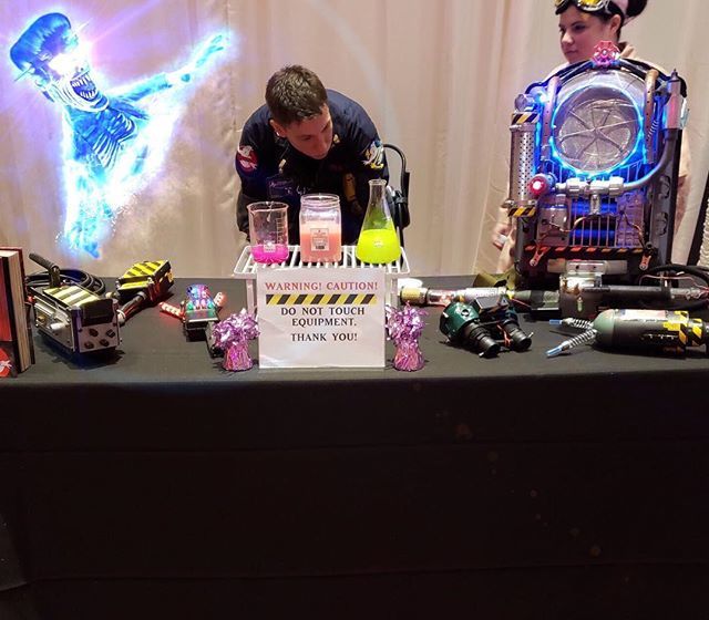 OceanStateGB's tweet photo. It twitched! We all saw it! Even Tony saw it... #ghostbusters #oceanstate #oceanstateghostbusters #rhodeisland #rhodeislandghostbusters #ecto1ri #tonyscoleri #protonpack #fundraiser #charity https://t.co/vHEFcqTorp