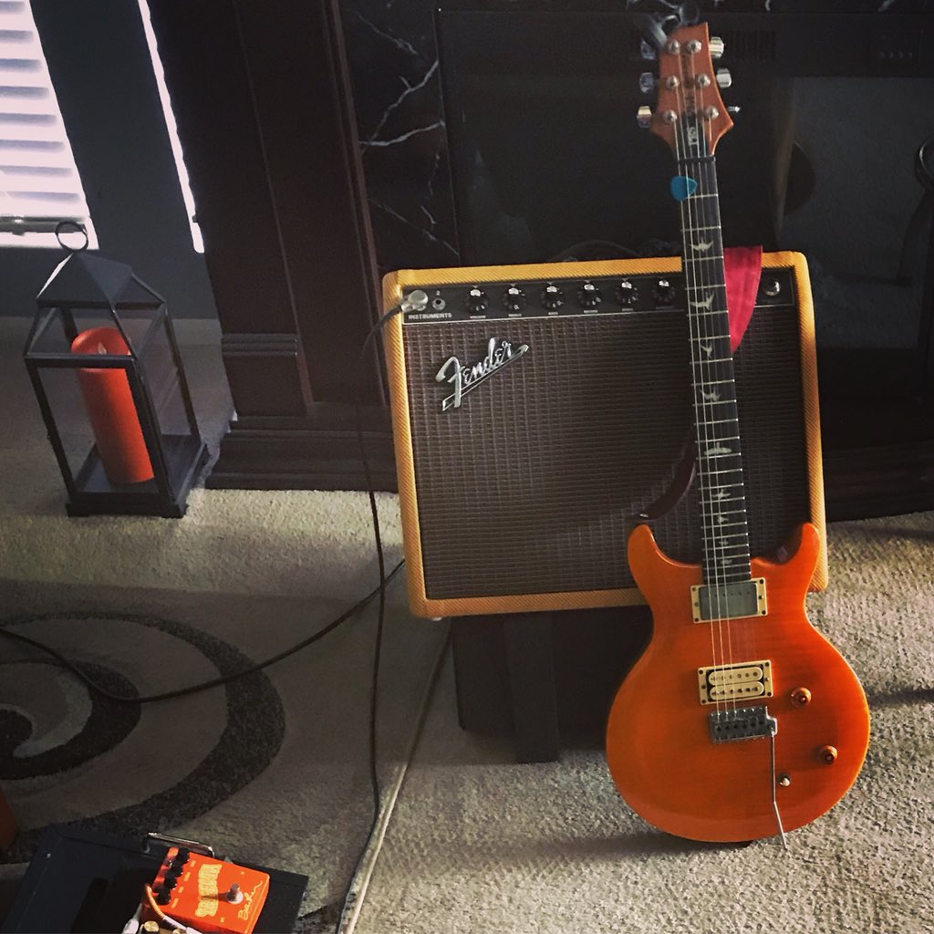 mud_stand's tweet photo. One of our California customers, sent us this photo, of his Princeton Reissue, in a Mud Stand Mini amp stand. He liked the stand so much that he ordered a second one today! 
https://t.co/Bv5VcTKMc5
#fenderprinceton #fenderamps #prsguitars #mudstand #ampstand #guitar #guitarist https://t.co/x04K6LVhH3