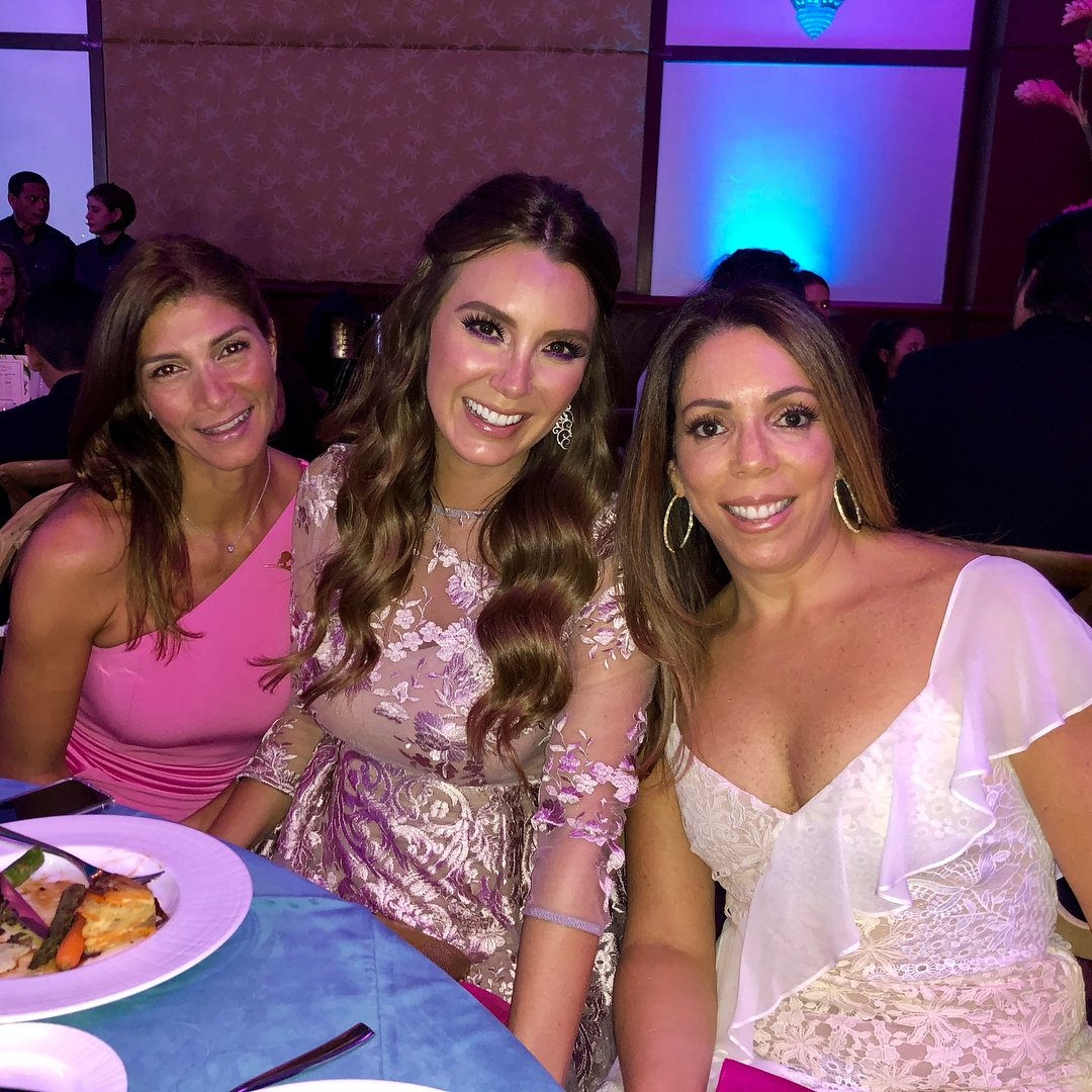 csagnes_5's tweet photo. Regrann from @Jenngomezvita - #StJudeMiamiGala #FightingTogetherForTheKids @stjude @pamelasilvatv @Elygutierrez19 @danydigiacomo @drghersi @jennyblanco @mariaesalinas @mariedzuleta @williamvaldes 📸 @ALTAimages
#EndChildhoodCancer
#WeekendInMiami
#StJude https://t.co/Qkf7Q9h992