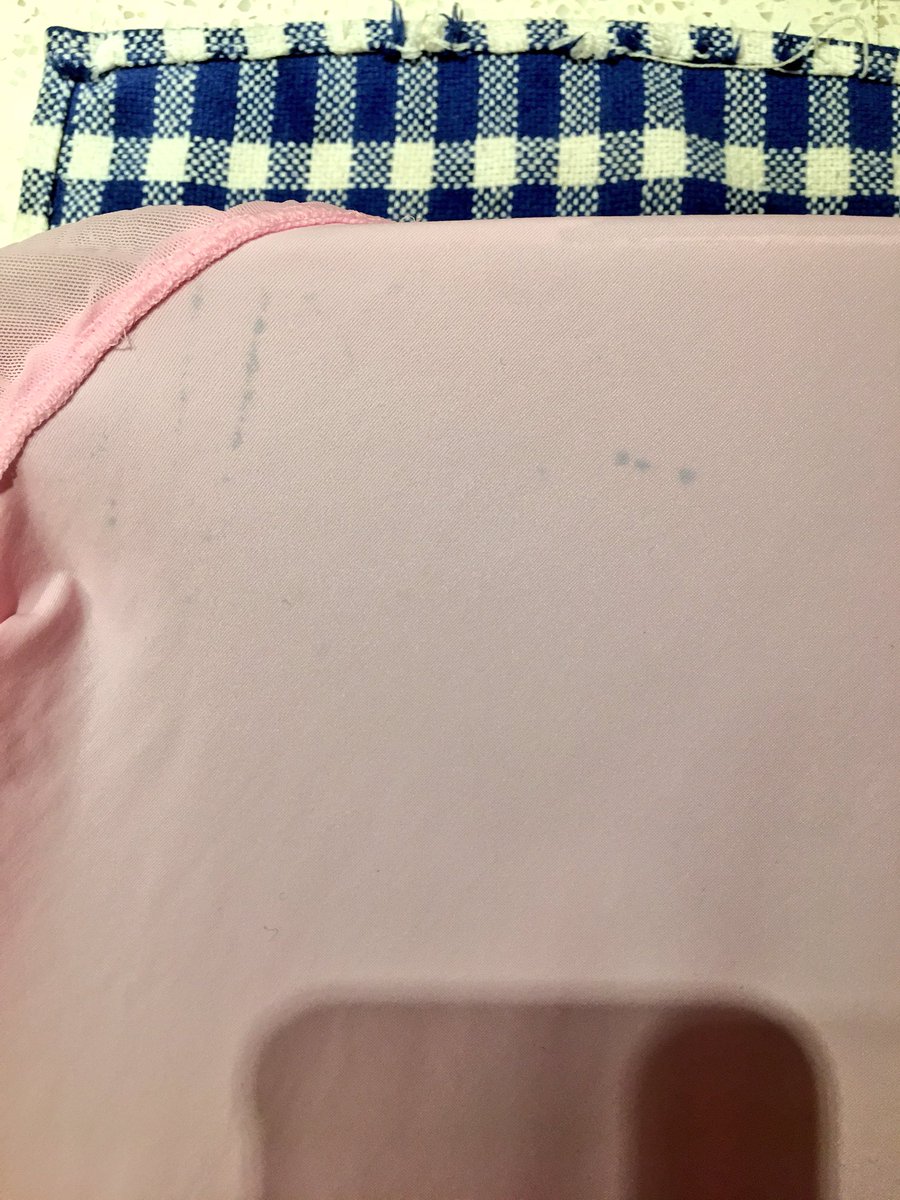 darieltaylor's tweet photo. Hey @Downy you may want to revise the warning on the back of your unstoppables doesn’t seem to be safe for all colours fabrics or loads. Currently trying to get little blue stains out of my brand new light pink top 👎🏻any suggestions? https://t.co/SBaLJtGBHv